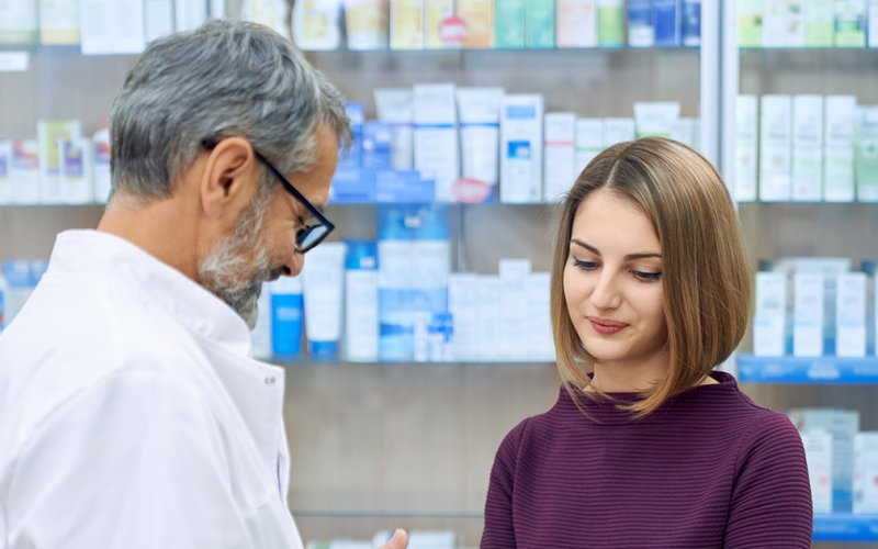 Transactionnaire pharmacie d'officine, courtier en pharmacies